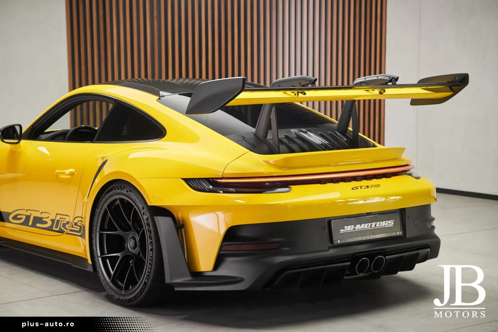 PORSCHE 992 GT3 RS Weissach 18-Wege PCCB Lift BOSE PTS
