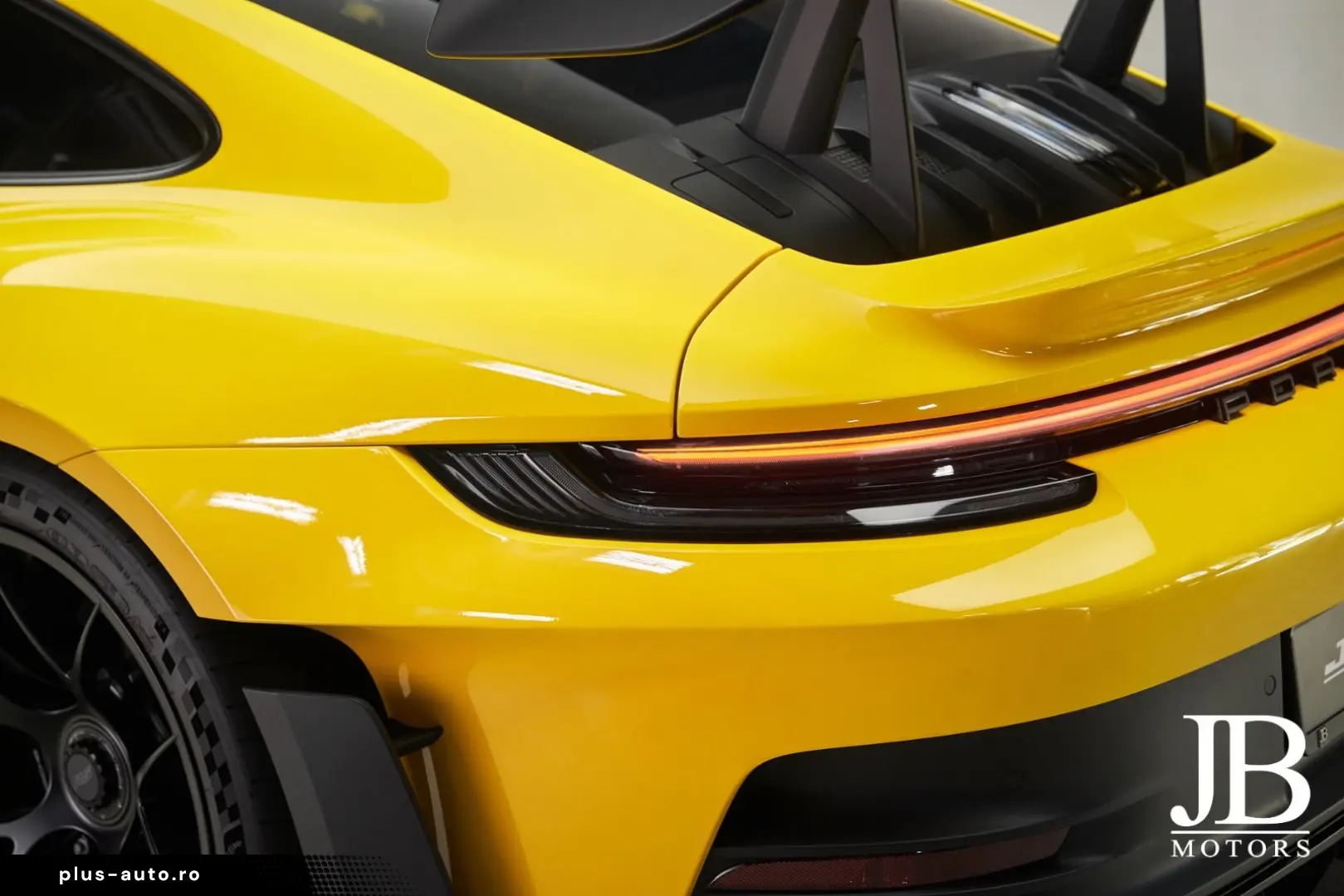 PORSCHE 992 GT3 RS Weissach 18-Wege PCCB Lift BOSE PTS