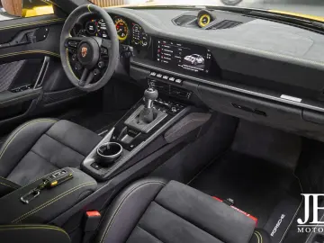 PORSCHE 992 GT3 RS Weissach 18-Wege PCCB Lift BOSE PTS