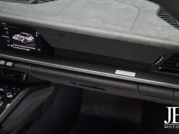 PORSCHE 992 GT3 RS Weissach 18-Wege PCCB Lift BOSE PTS