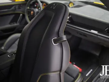 PORSCHE 992 GT3 RS Weissach 18-Wege PCCB Lift BOSE PTS