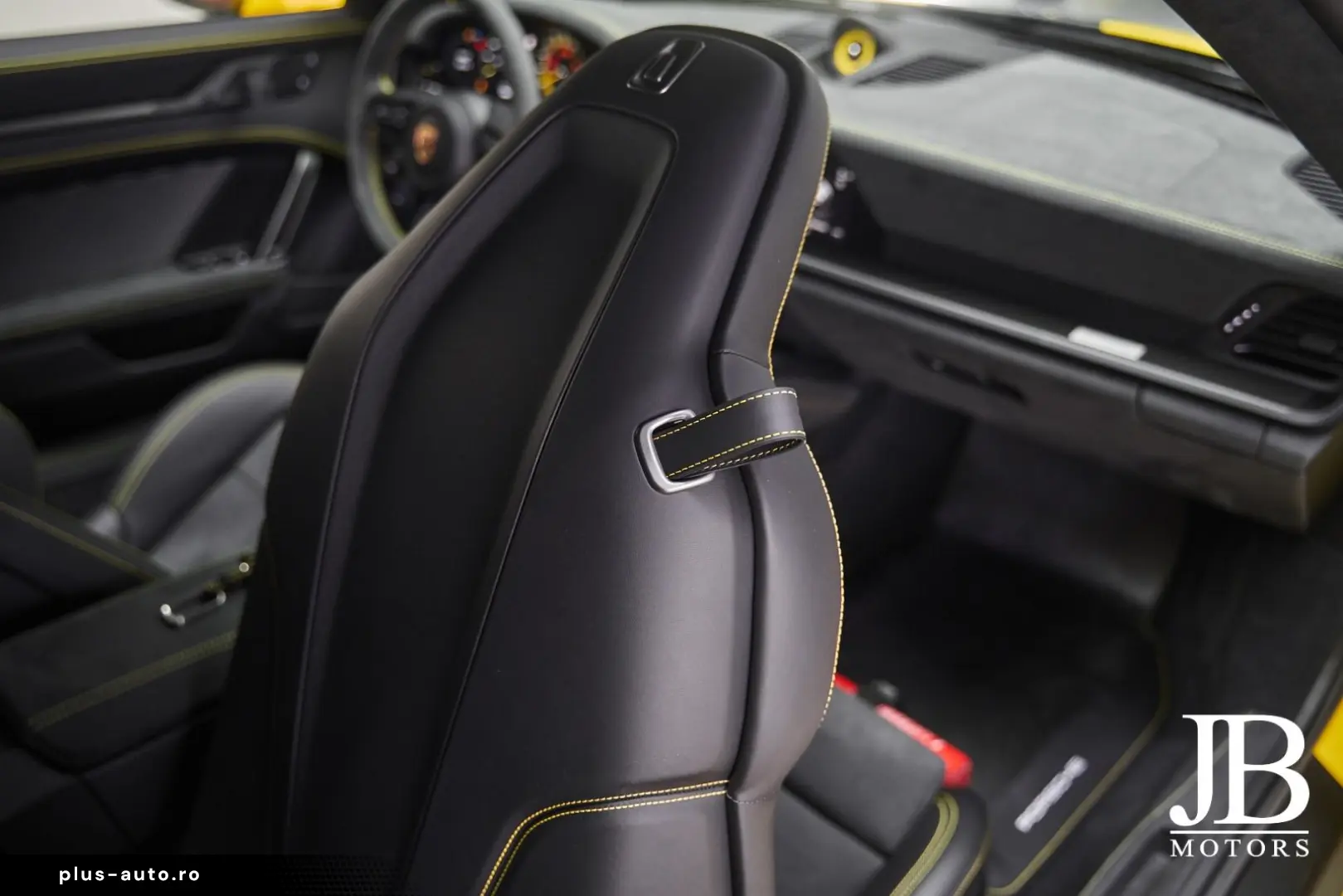 PORSCHE 992 GT3 RS Weissach 18-Wege PCCB Lift BOSE PTS