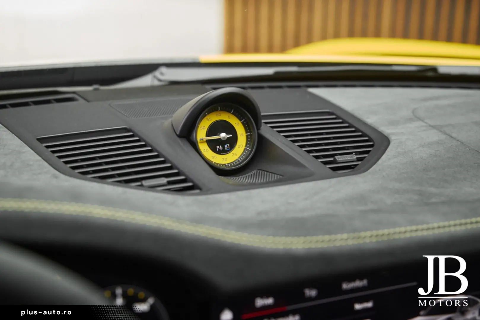 PORSCHE 992 GT3 RS Weissach 18-Wege PCCB Lift BOSE PTS