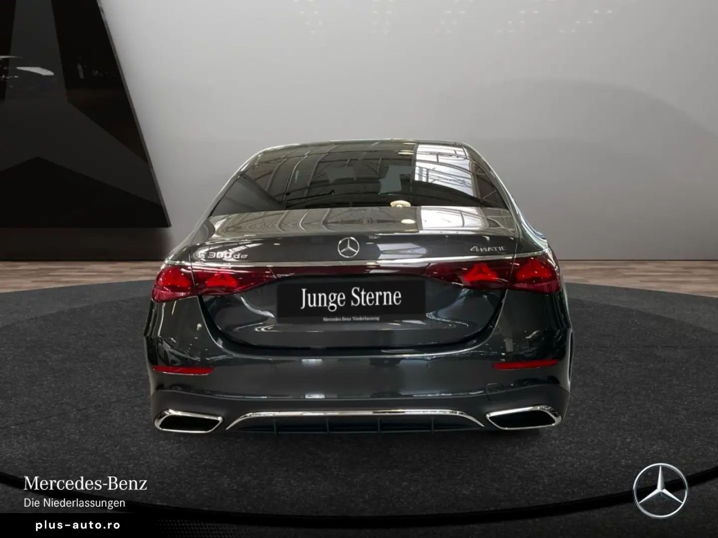 MERCEDES-BENZ E 300 de 4M AMG Adv.  DIGITAL 360  FAH&hellip;