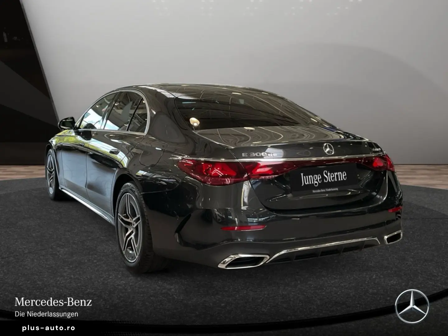 MERCEDES-BENZ E 300 de 4M AMG Adv.  DIGITAL 360  FAH&hellip;