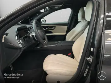 MERCEDES-BENZ E 300 de 4M AMG Adv.  DIGITAL 360  FAH&hellip;