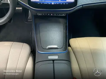 MERCEDES-BENZ E 300 de 4M AMG Adv.  DIGITAL 360  FAH&hellip;