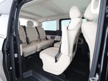 MERCEDES-BENZ V 300 Avantgarde
