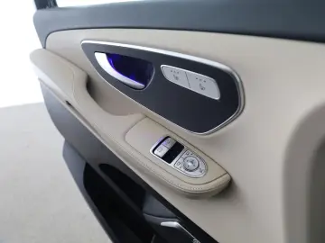 MERCEDES-BENZ V 300 Avantgarde