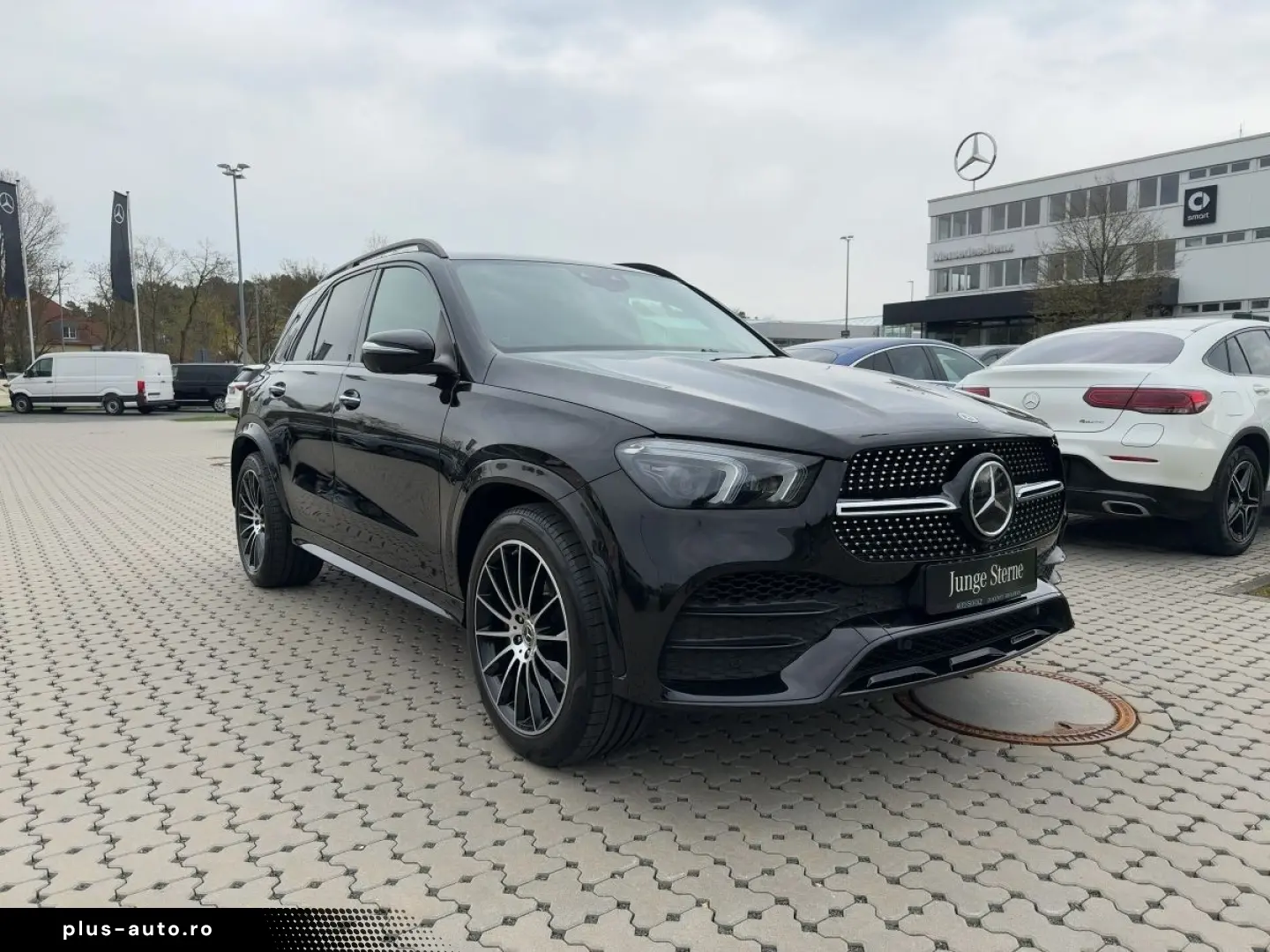 MERCEDES-BENZ GLE 400 d 4M AMG NIGHT AHK PANO BURMES&hellip;