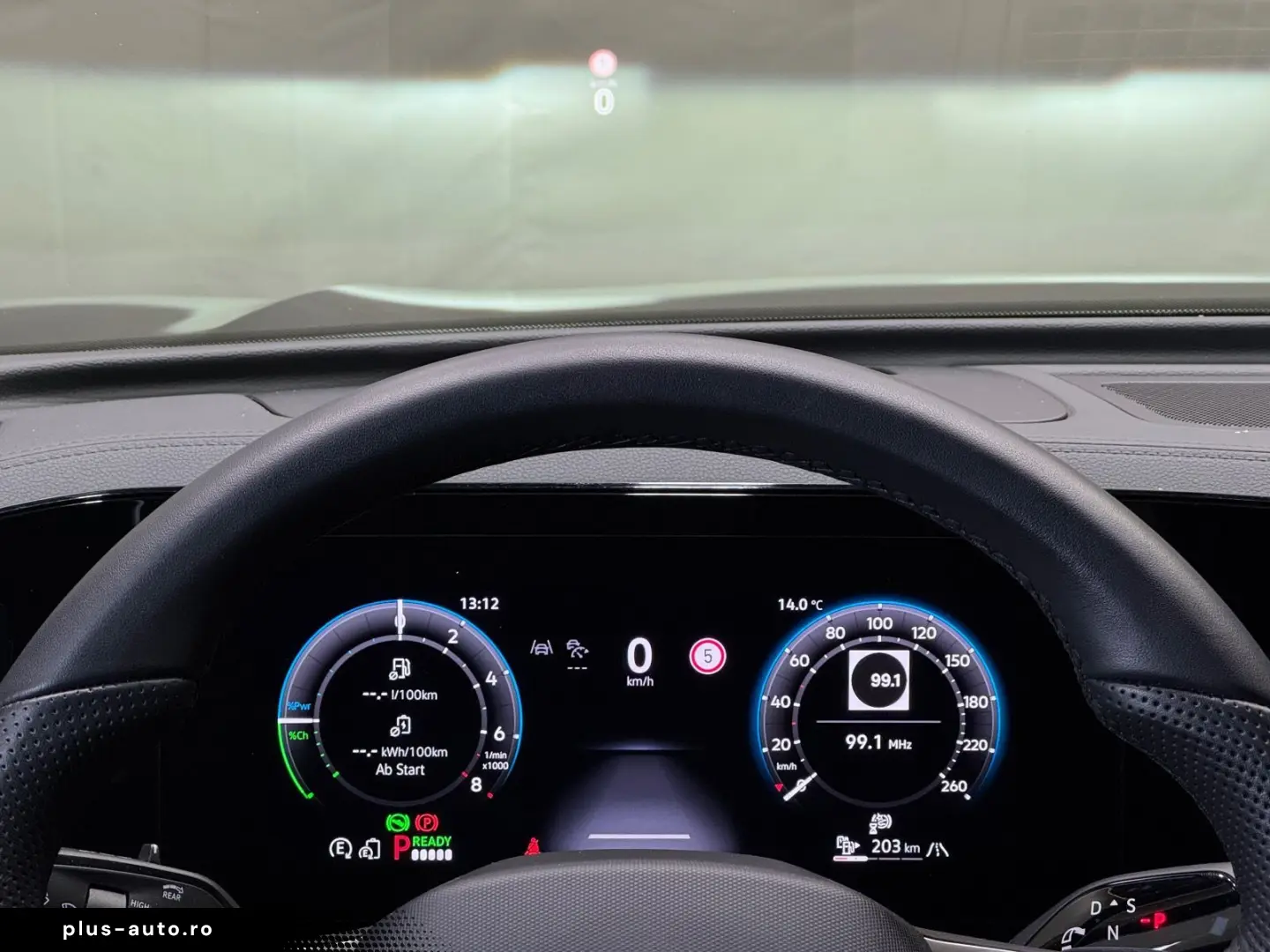 VW Tiguan R-Line 1.5 TSI eHybrid   MATRIX NAVI PANO