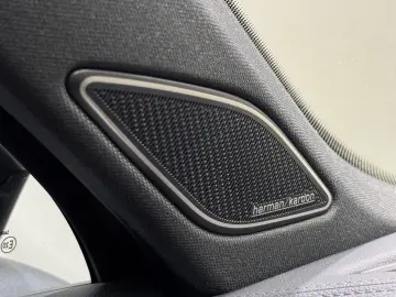 VW Tiguan R-Line 1.5 TSI eHybrid   MATRIX NAVI PANO