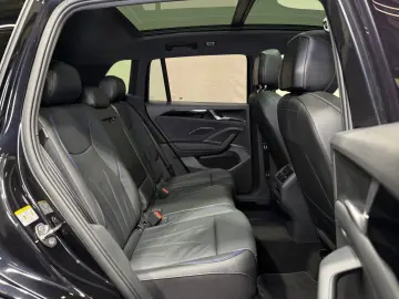 VW Tiguan R-Line 1.5 TSI eHybrid   MATRIX NAVI PANO