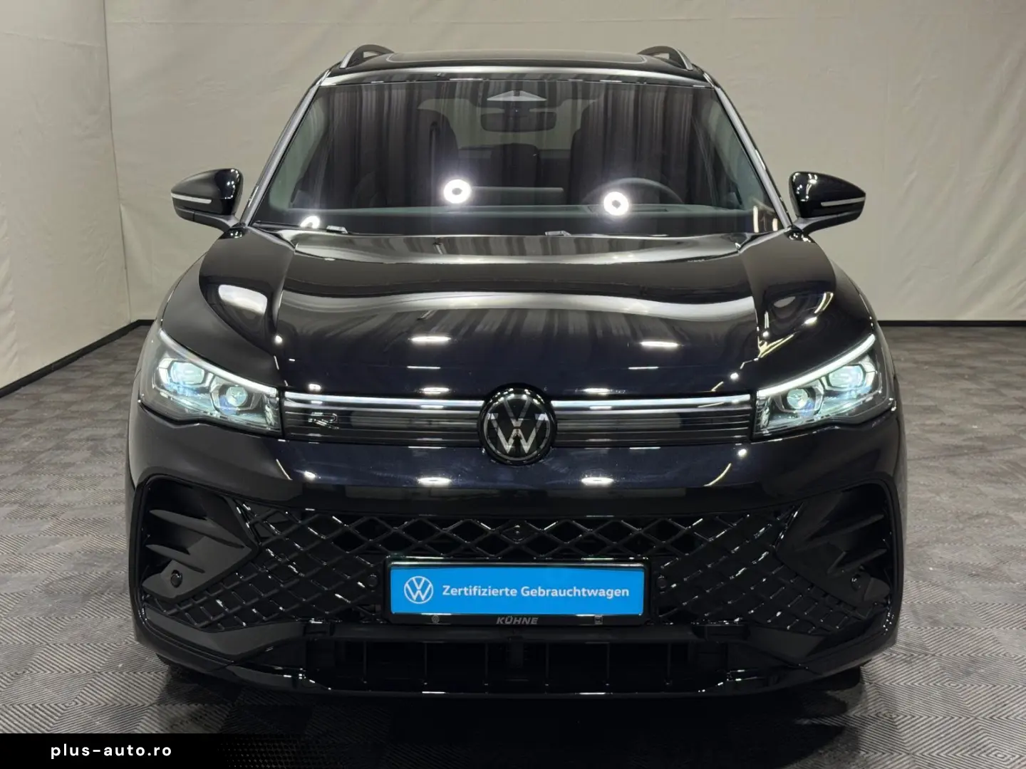 VW Tiguan R-Line 1.5 TSI eHybrid   MATRIX NAVI PANO