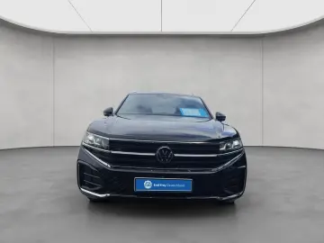 VW Touareg 3.0 TDI Tip. R-Line AHK Pano Standheiz.
