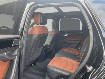 VW Touareg 3.0 TDI Tip. R-Line AHK Pano Standheiz.
