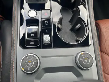 VW Touareg 3.0 TDI Tip. R-Line AHK Pano Standheiz.