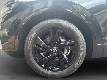 VW Touareg 3.0 TDI Tip. R-Line AHK Pano Standheiz.