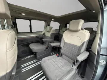 VW T7 Multivan Style KÜ 2.0 TSI LED NAVI 7-SITZER P