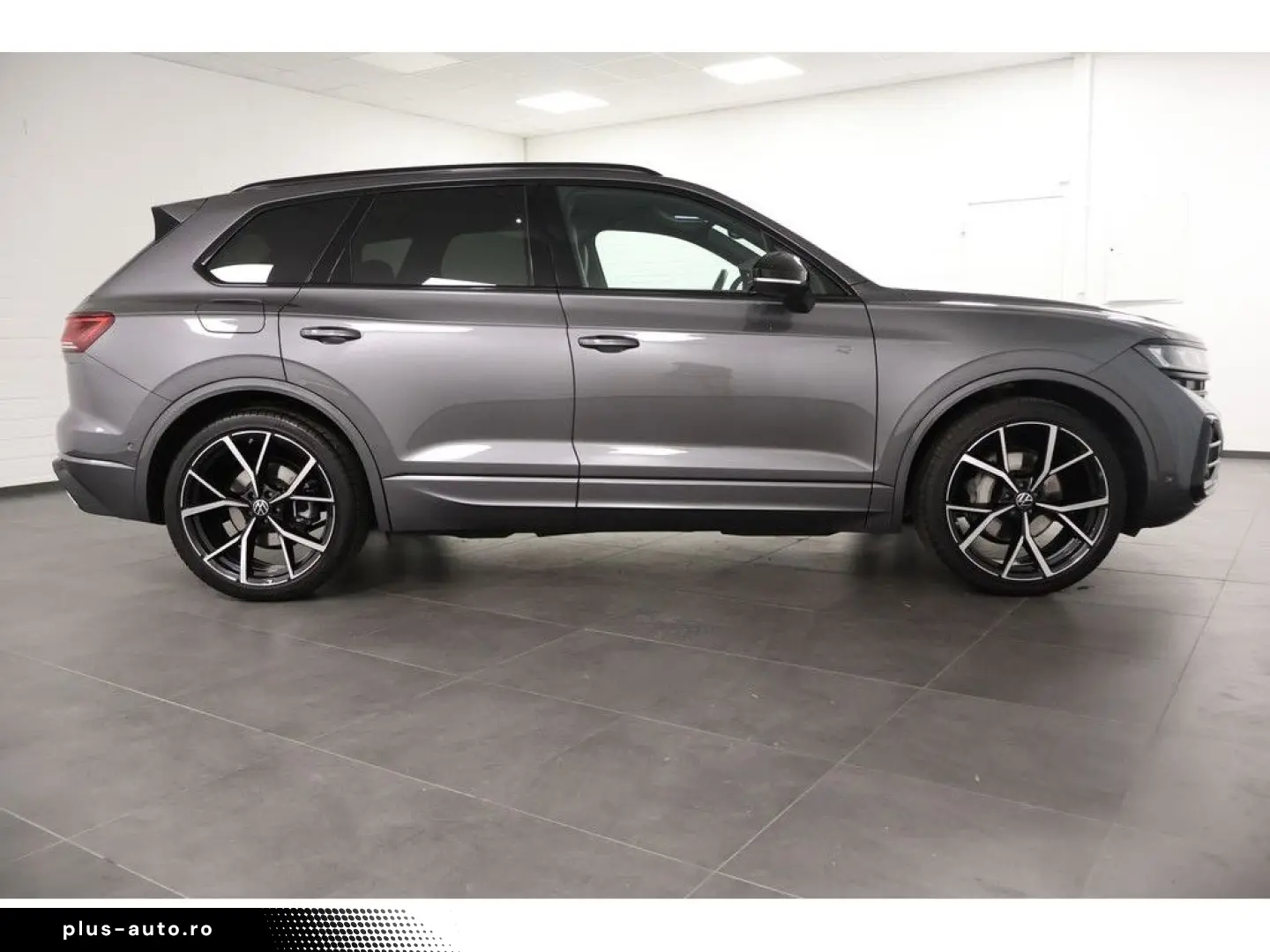 VW Touareg 3.0 TDI 4M R-Line  Black Style  Navi Mat