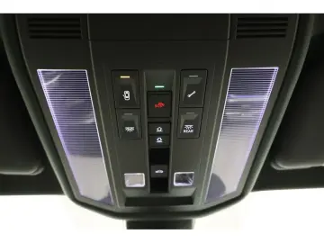 VW Touareg 3.0 TDI 4M R-Line  Black Style  Navi Mat