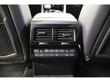 VW Touareg 3.0 TDI 4M R-Line  Black Style  Navi Mat