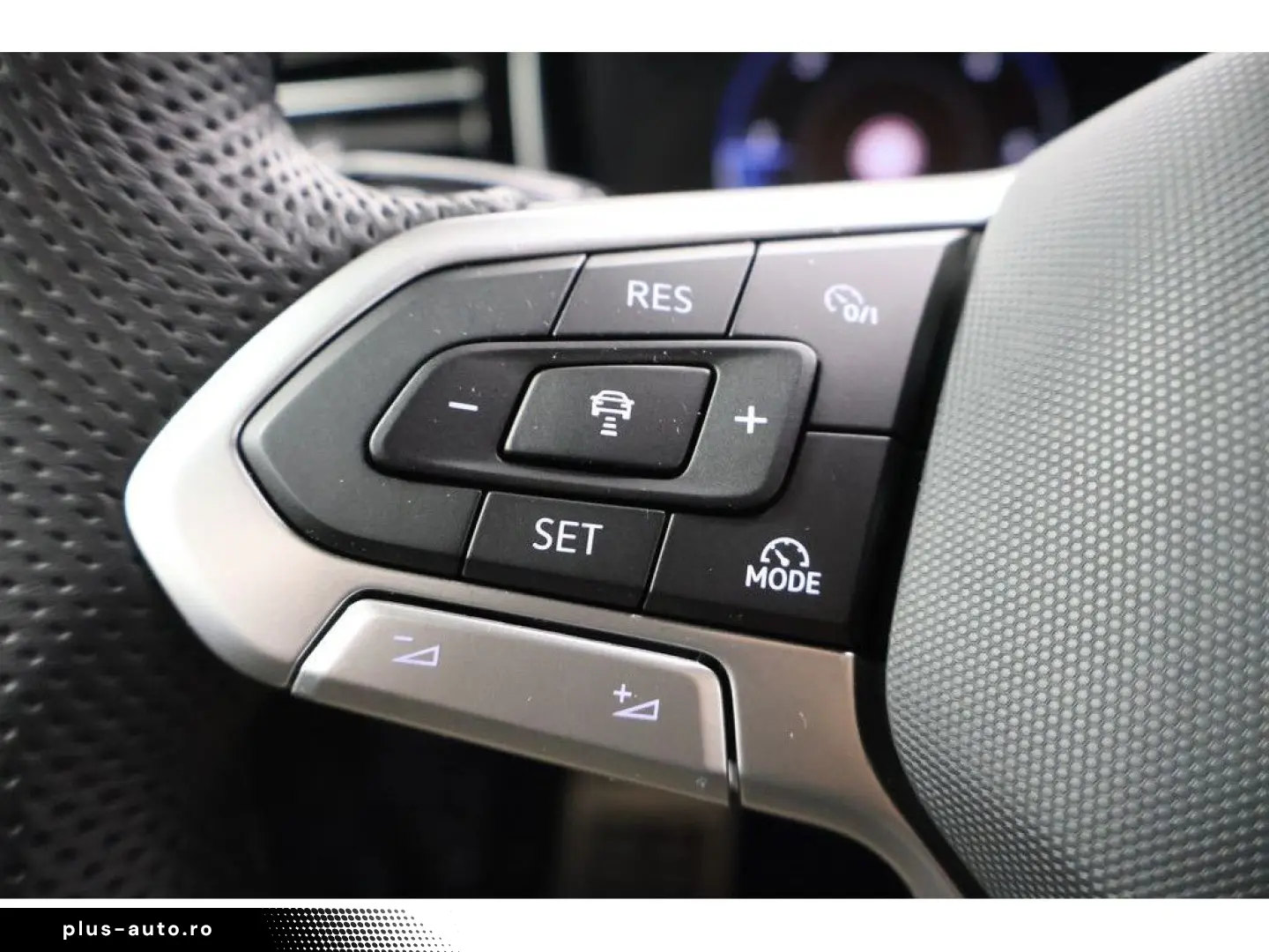 VW Touareg 3.0 TDI 4M R-Line  Black Style  Navi Mat