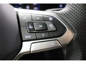 VW Touareg 3.0 TDI 4M R-Line  Black Style  Navi Mat