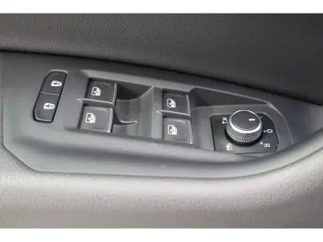 VW Touareg 3.0 TDI 4M R-Line  Black Style  Navi Mat
