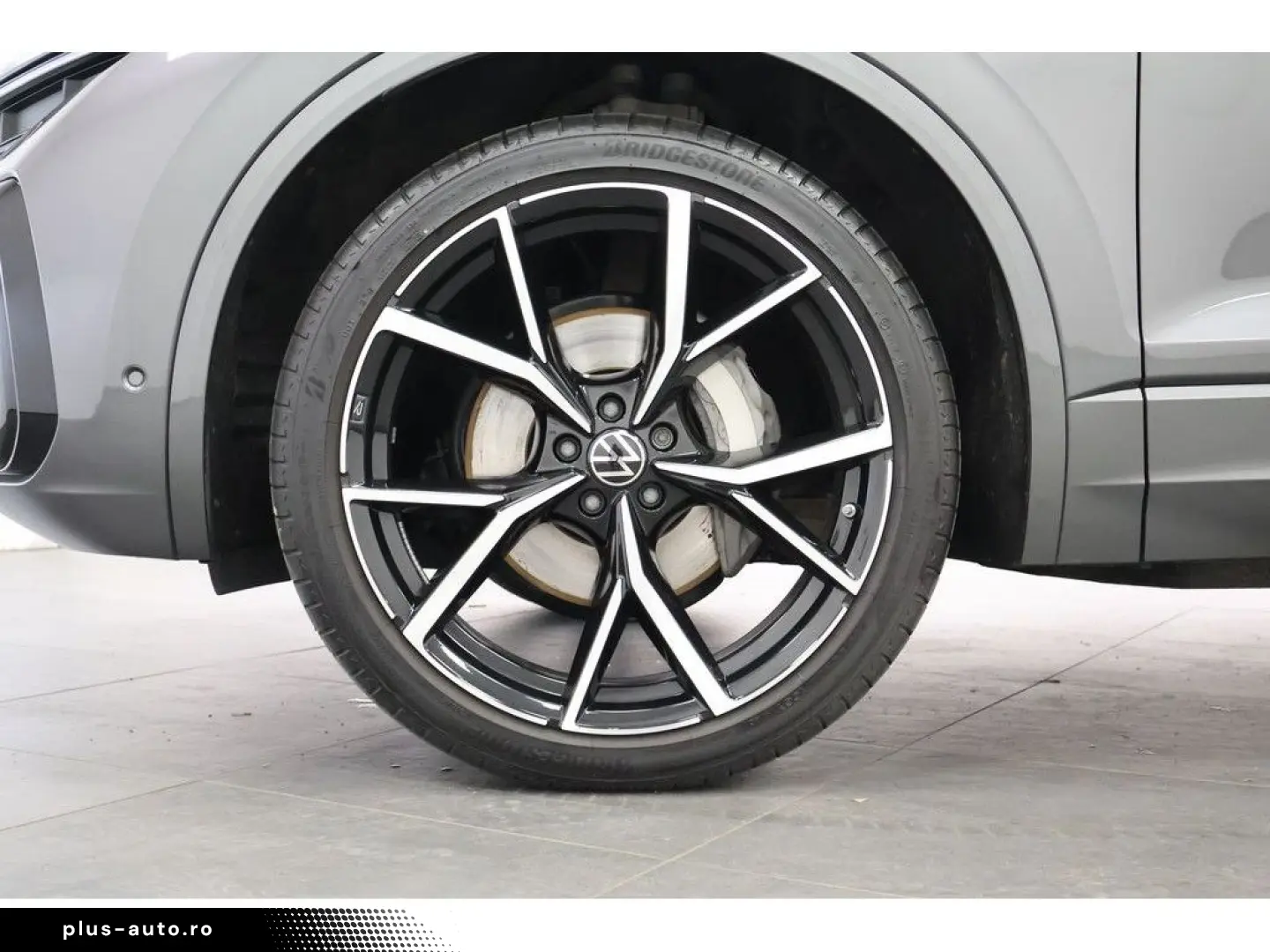 VW Touareg 3.0 TDI 4M R-Line  Black Style  Navi Mat