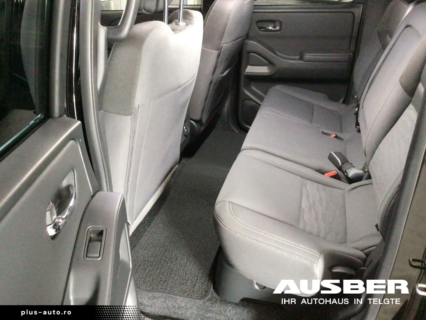NISSAN Frontier FRONTIER SV 4x4 CrewCab AHK 2 84to Long