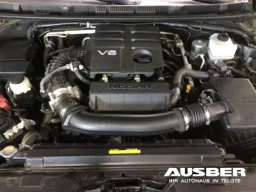 NISSAN Frontier FRONTIER SV 4x4 CrewCab AHK 2 84to Long
