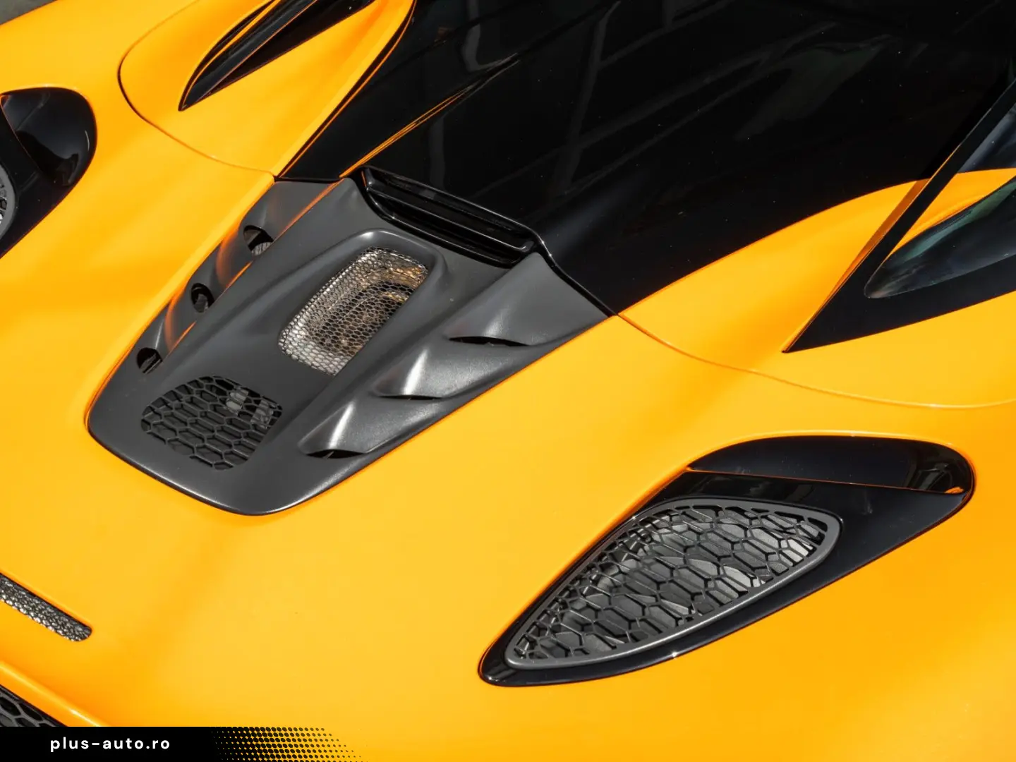MCLAREN Artura Spider   MSO Papaya   Electrochromic Roof