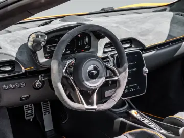 MCLAREN Artura Spider   MSO Papaya   Electrochromic Roof