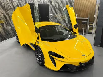 MCLAREN Artura  MSO  VOLL-CARBON  PERFORMANCE  GARANTIE