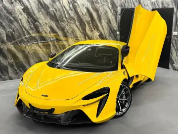 MCLAREN Artura  MSO  VOLL-CARBON  PERFORMANCE  GARANTIE
