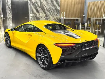 MCLAREN Artura  MSO  VOLL-CARBON  PERFORMANCE  GARANTIE
