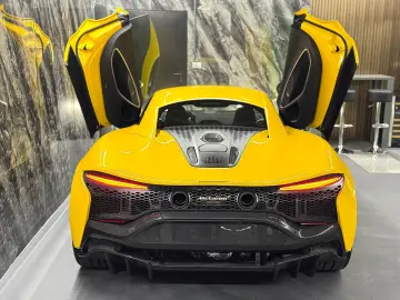 MCLAREN Artura  MSO  VOLL-CARBON  PERFORMANCE  GARANTIE