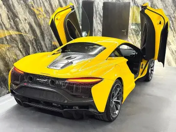MCLAREN Artura  MSO  VOLL-CARBON  PERFORMANCE  GARANTIE