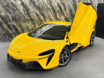 MCLAREN Artura  MSO  VOLL-CARBON  PERFORMANCE  GARANTIE
