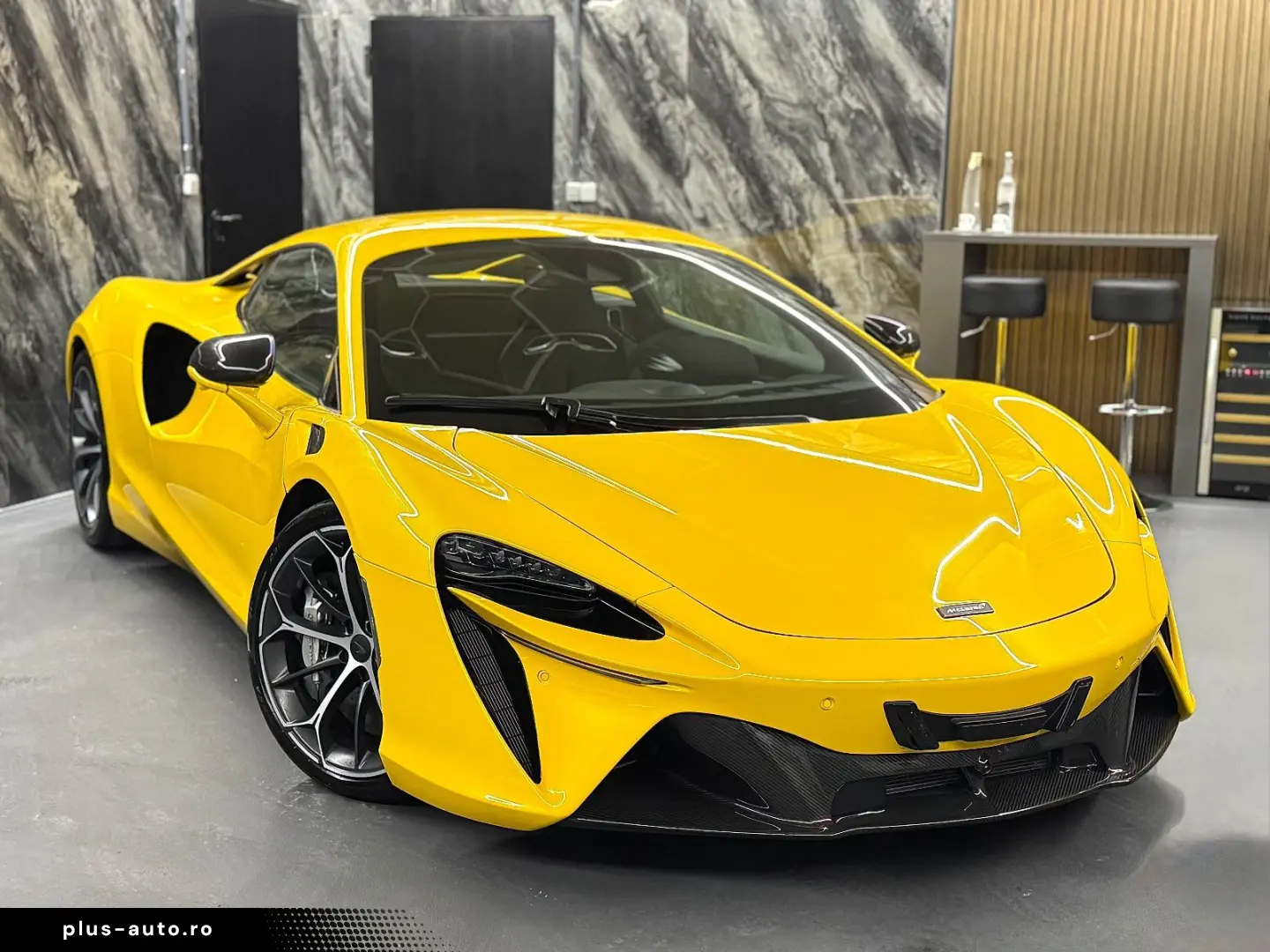 MCLAREN Artura  MSO  VOLL-CARBON  PERFORMANCE  GARANTIE