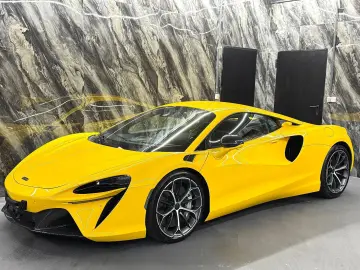MCLAREN Artura  MSO  VOLL-CARBON  PERFORMANCE  GARANTIE