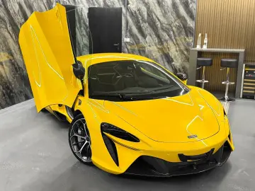 MCLAREN Artura  MSO  VOLL-CARBON  PERFORMANCE  GARANTIE