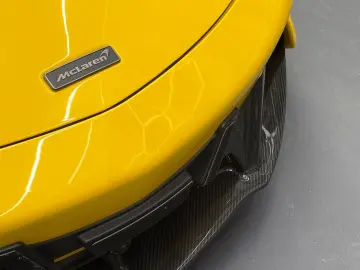 MCLAREN Artura  MSO  VOLL-CARBON  PERFORMANCE  GARANTIE
