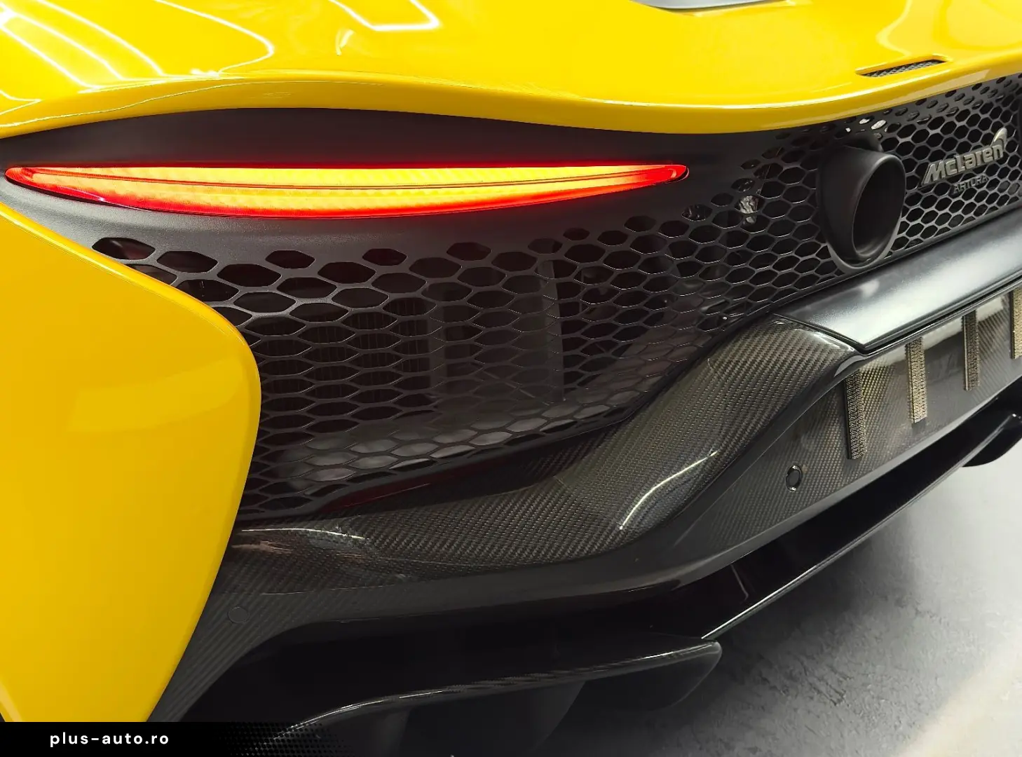 MCLAREN Artura  MSO  VOLL-CARBON  PERFORMANCE  GARANTIE