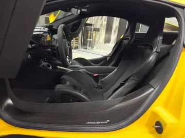MCLAREN Artura  MSO  VOLL-CARBON  PERFORMANCE  GARANTIE