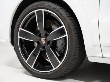 PORSCHE Cayenne S Platin Ed InnoDr Matrix Massage Ventil360