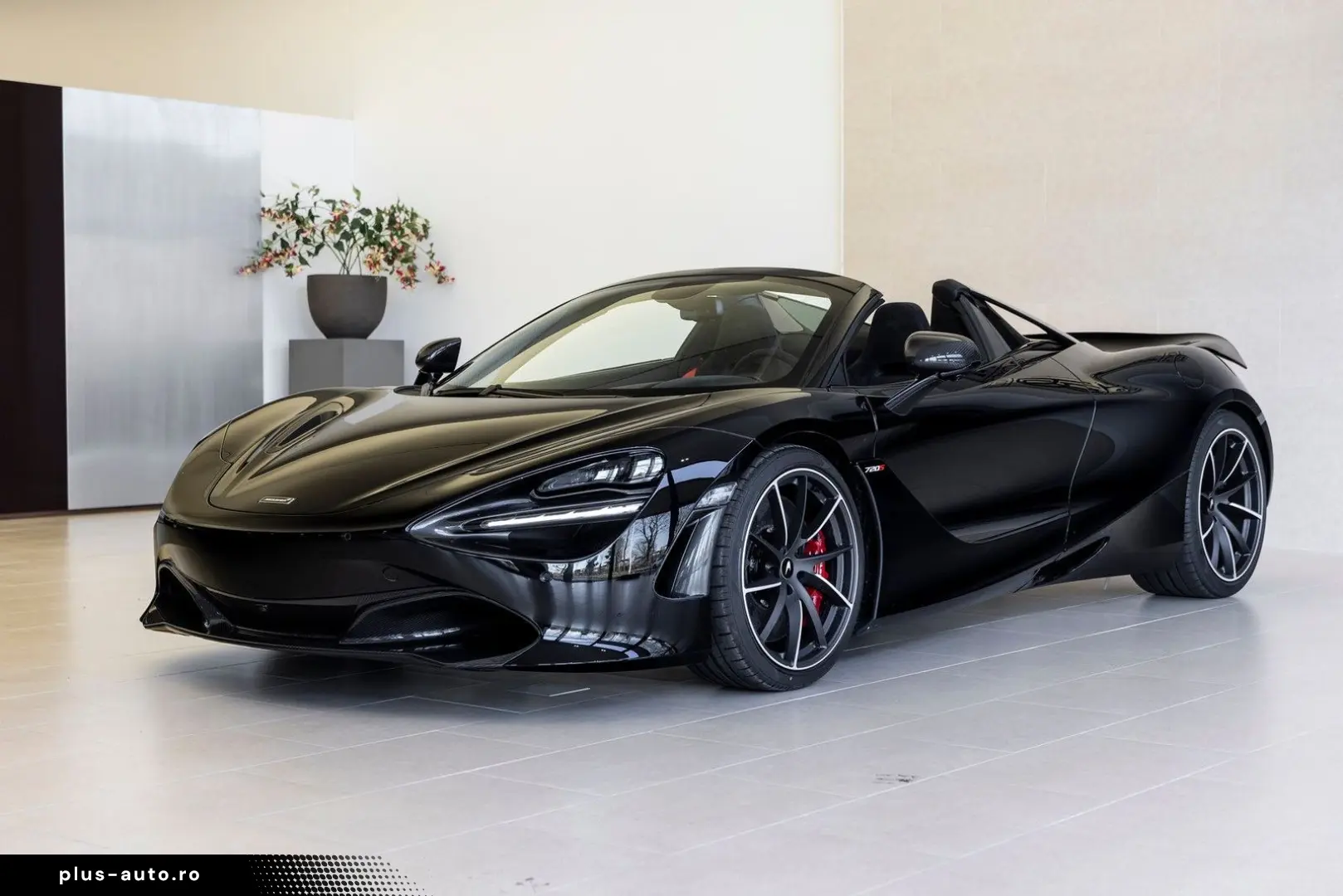 MCLAREN 720S Spider