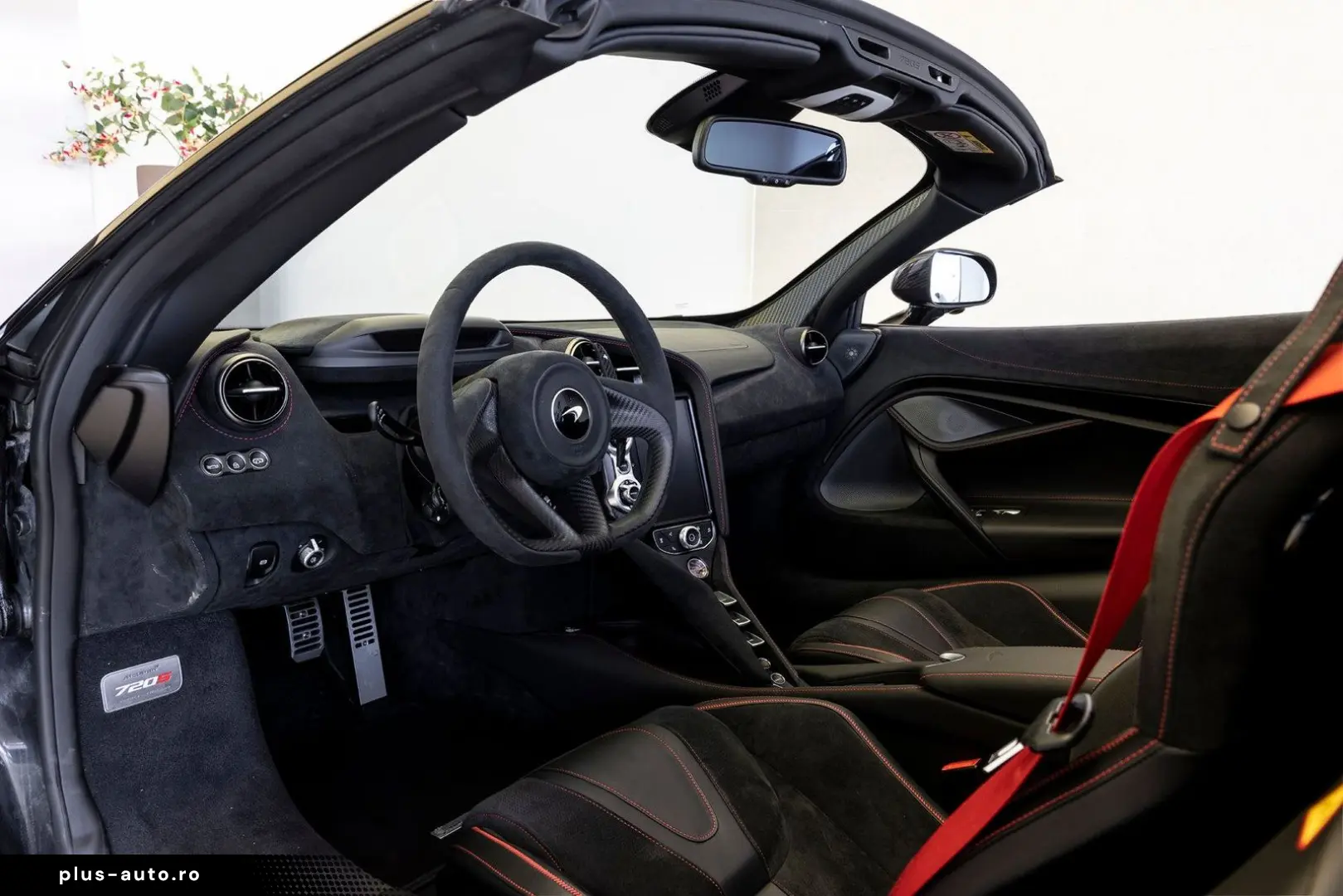 MCLAREN 720S Spider