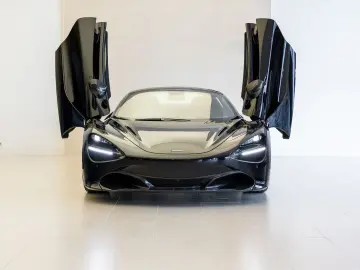 MCLAREN 720S Spider